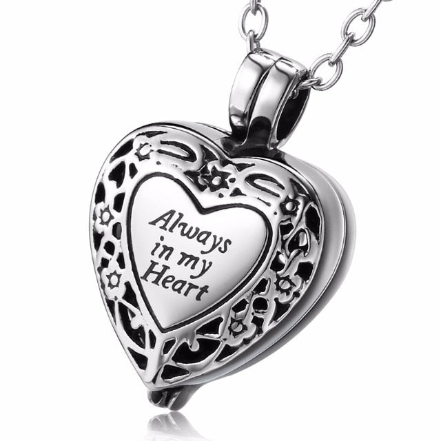 Always in my Heart Heart-shaped Necklace